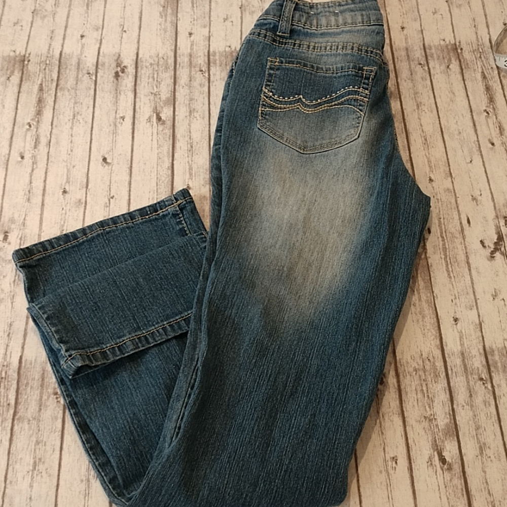 MUDD Girl's Embellished Distressed Blue Je…